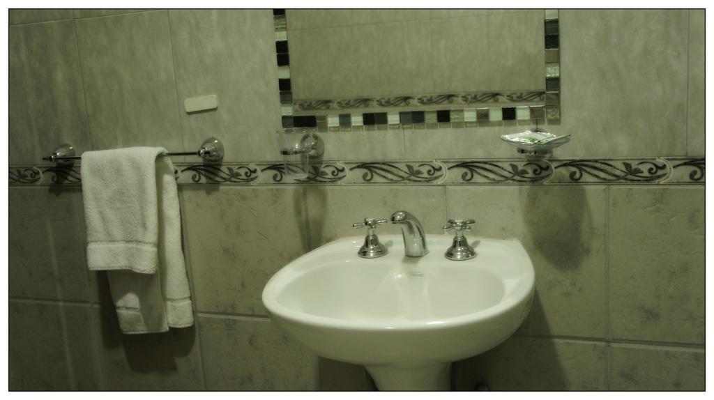 Hotel Boutique Santiago Santiago del Estero Habitación foto